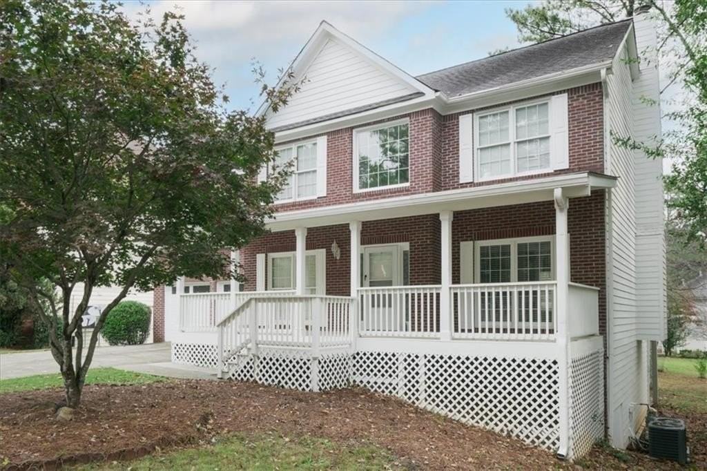 4085 Pineset Dr - Photo 2 of 40