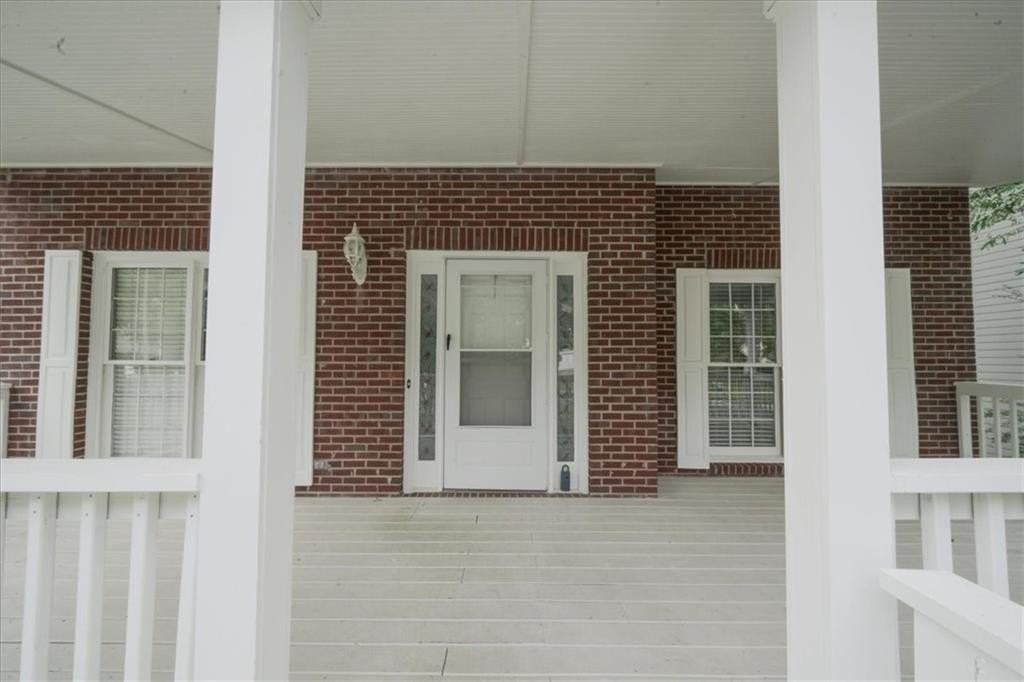 4085 Pineset Dr - Photo 3 of 40