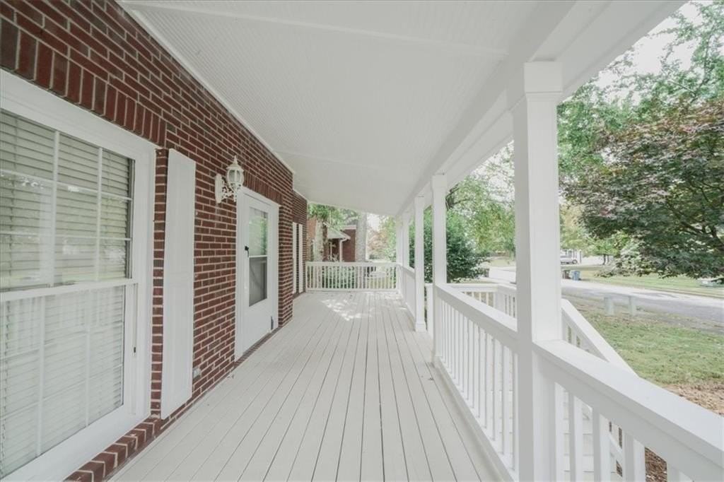 4085 Pineset Dr - Photo 5 of 40
