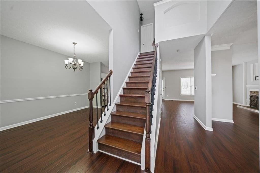 4085 Pineset Dr - Photo 6 of 40