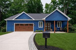 featured image of 3336 Creatwood Trl Se