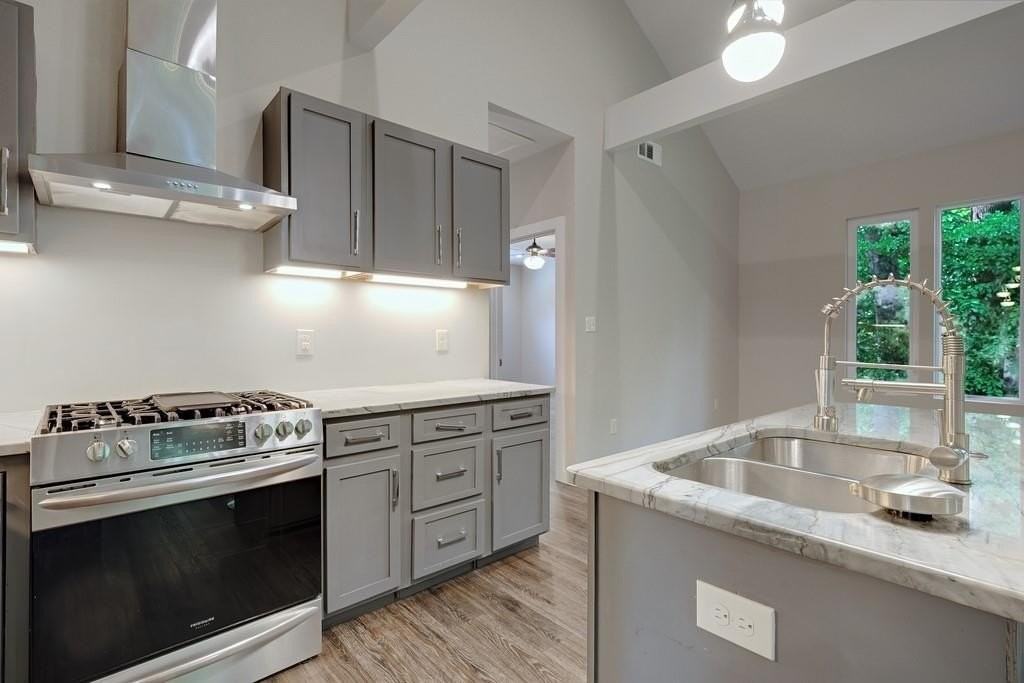 3336 Creatwood Trl Se - Photo 7 of 48
