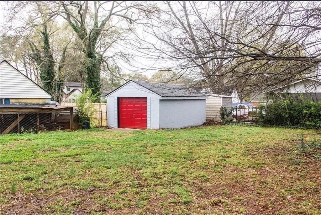 2418 Crestview Ave - Photo 4 of 18