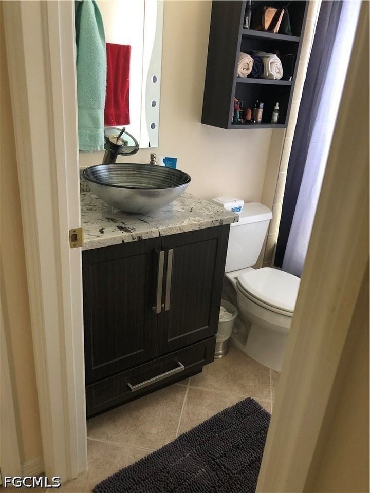 2323 Bainmar Dr - Photo 3 of 19