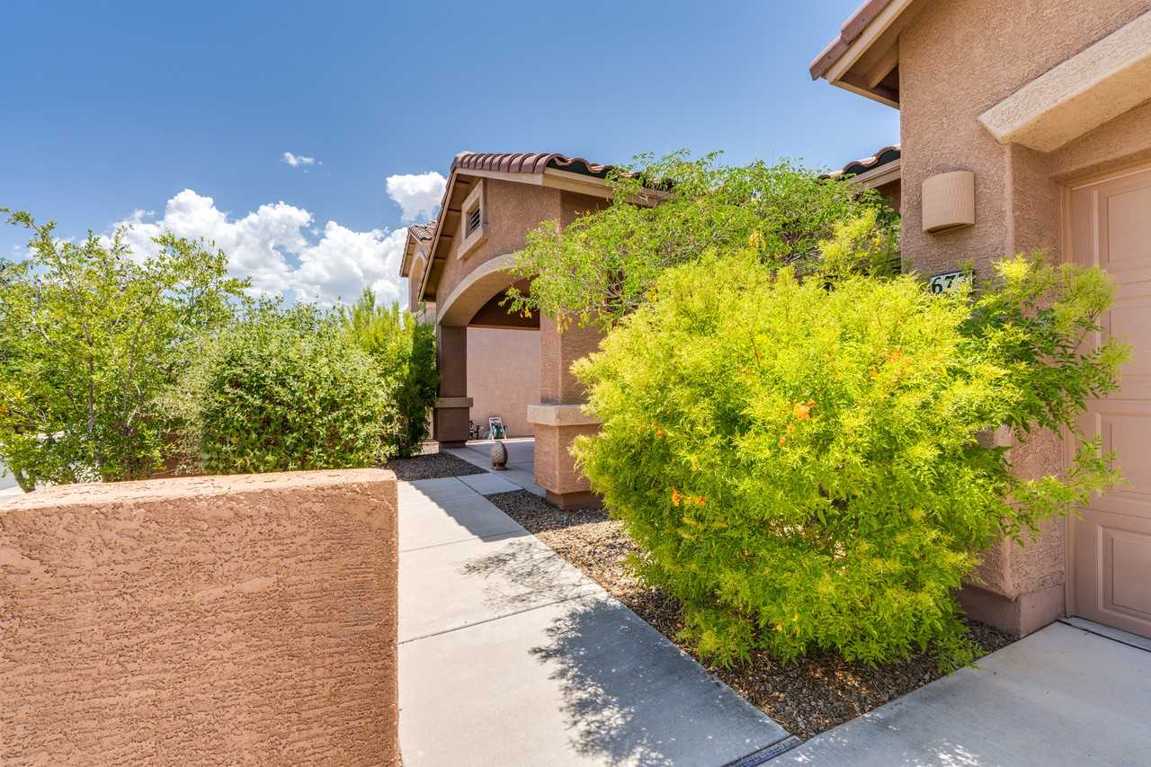677 W Pizzicato Ln #1 - Photo 5 of 50