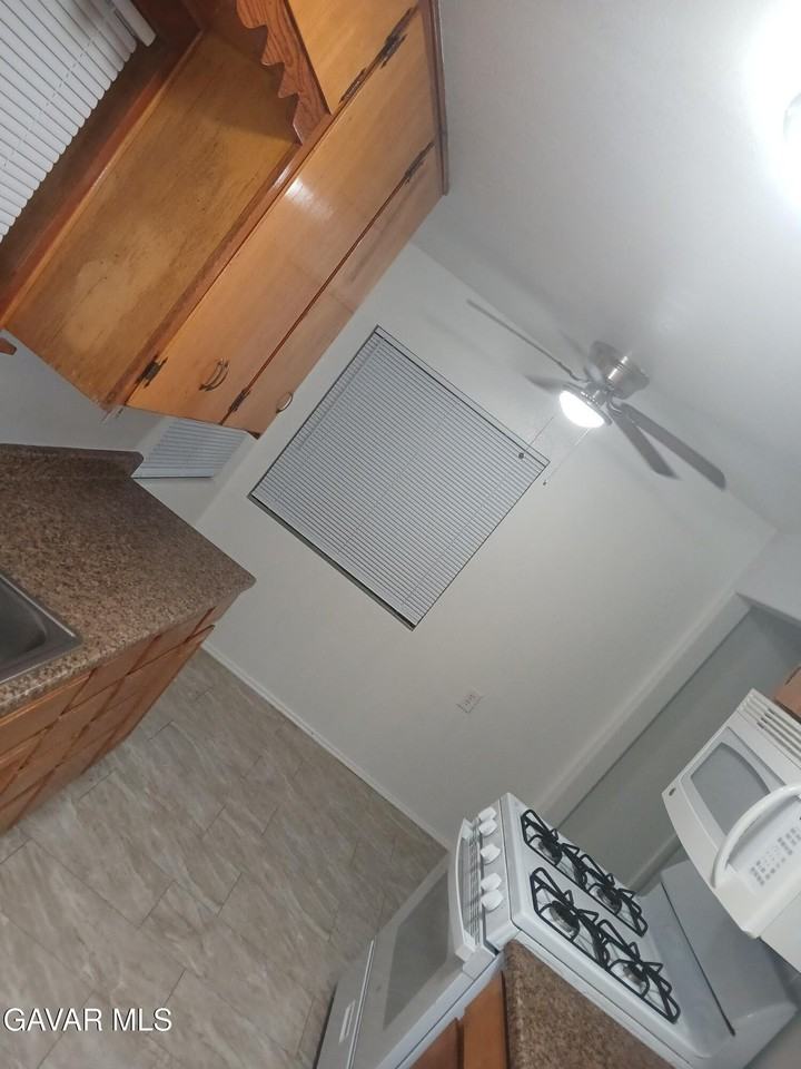 42603 50th St W - Photo 5 of 14