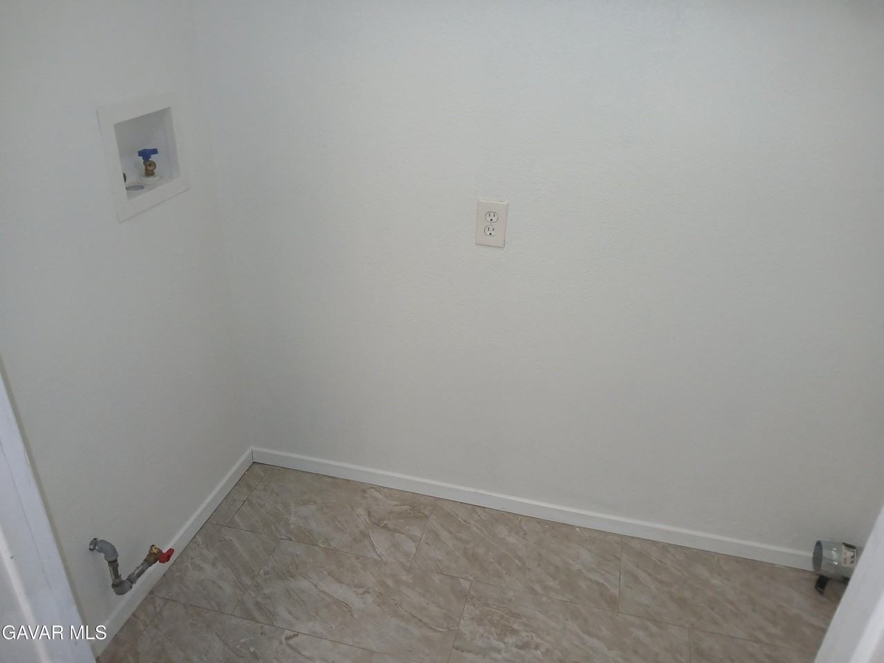 42603 50th St W - Photo 7 of 14