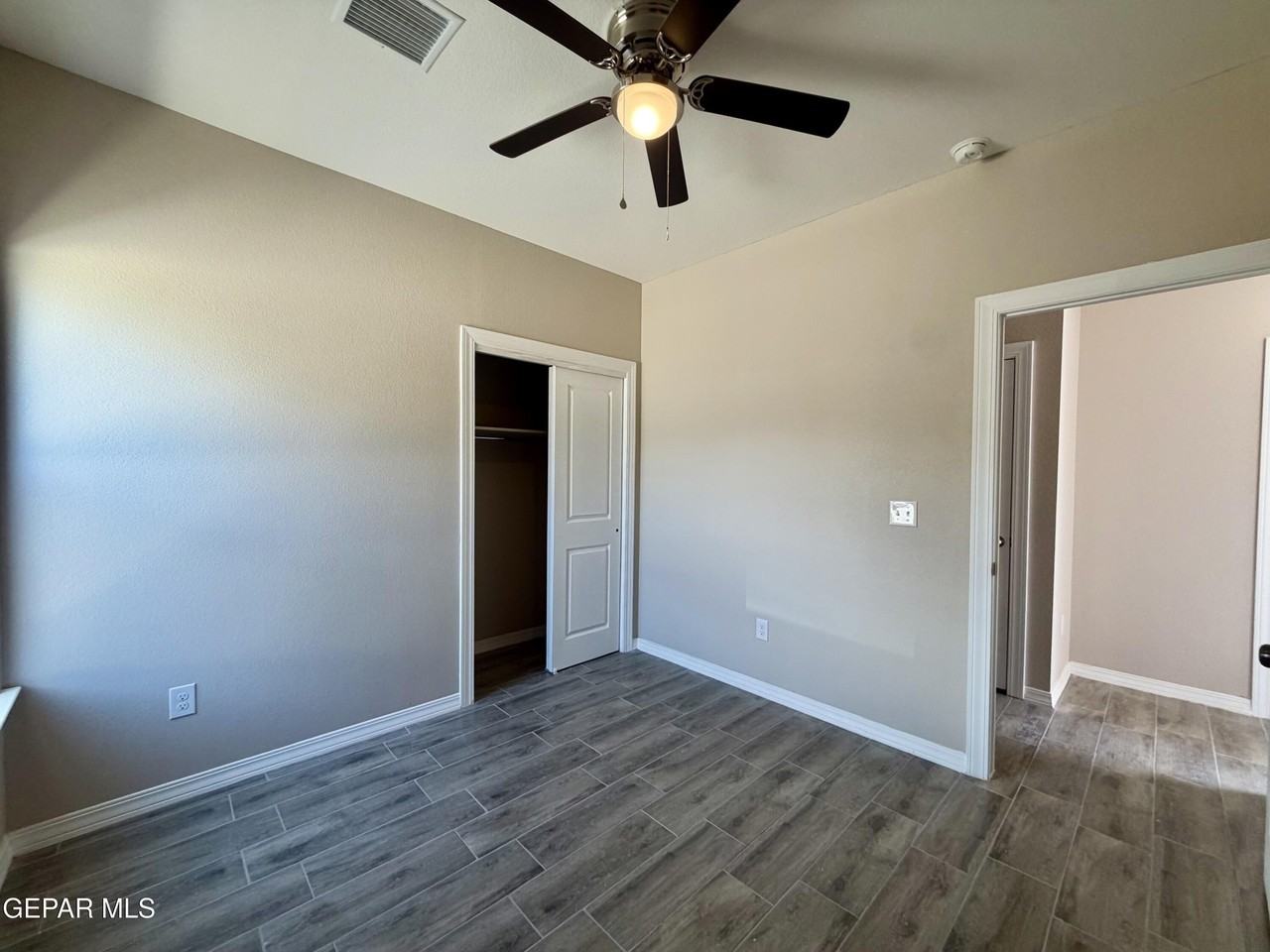 125 Palma Dr #1 - Photo 6 of 24