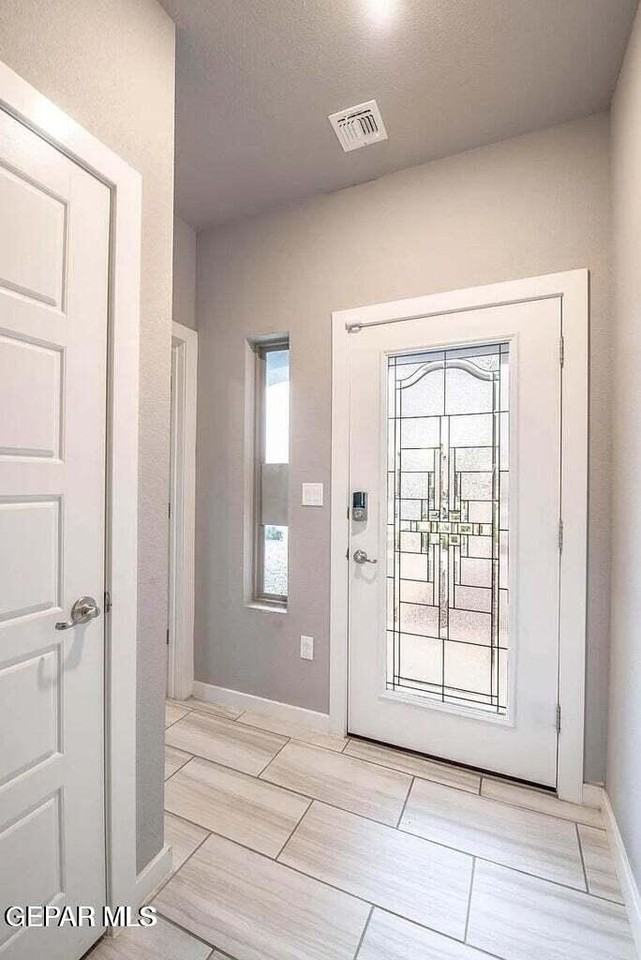 13713 Onley Avenue - Photo 4 of 26