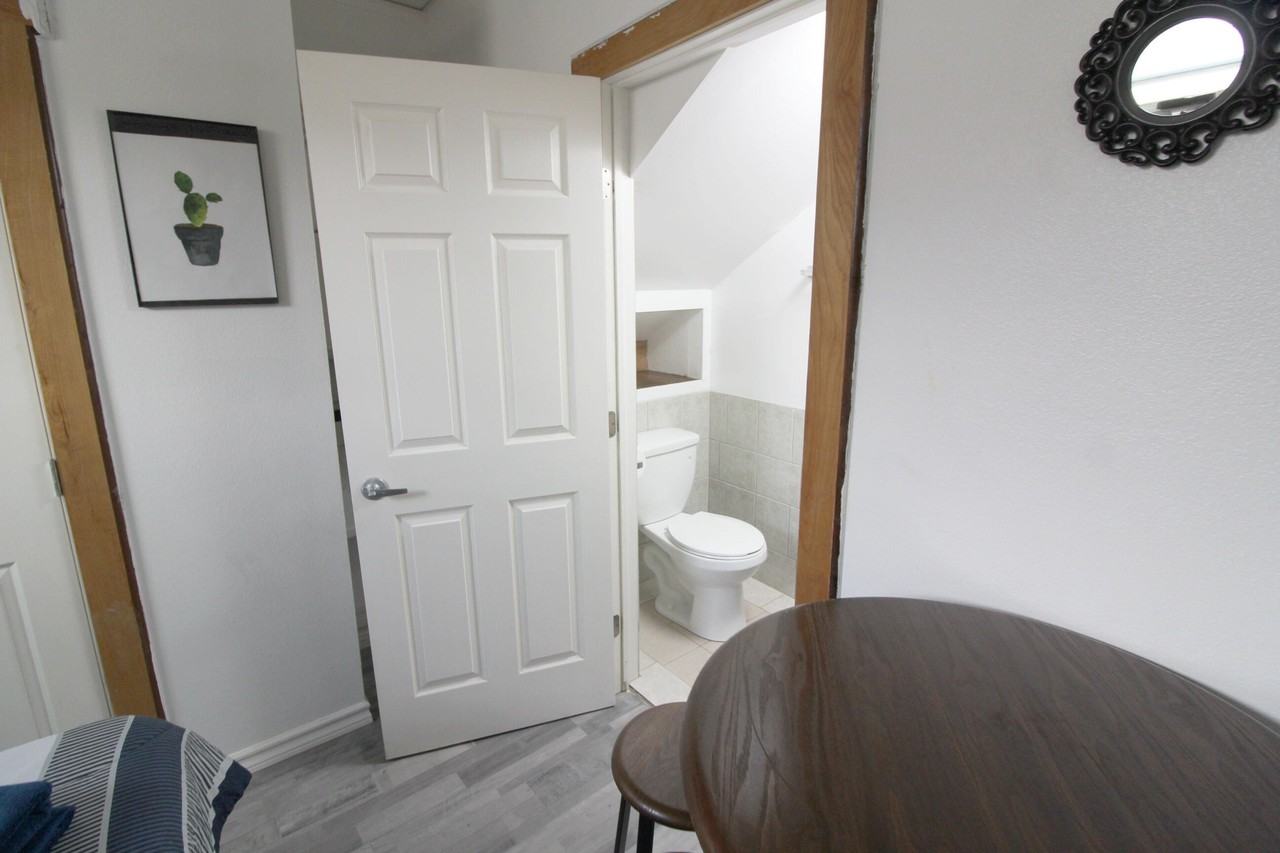 803 Upson Dr #5 - Photo 5 of 7