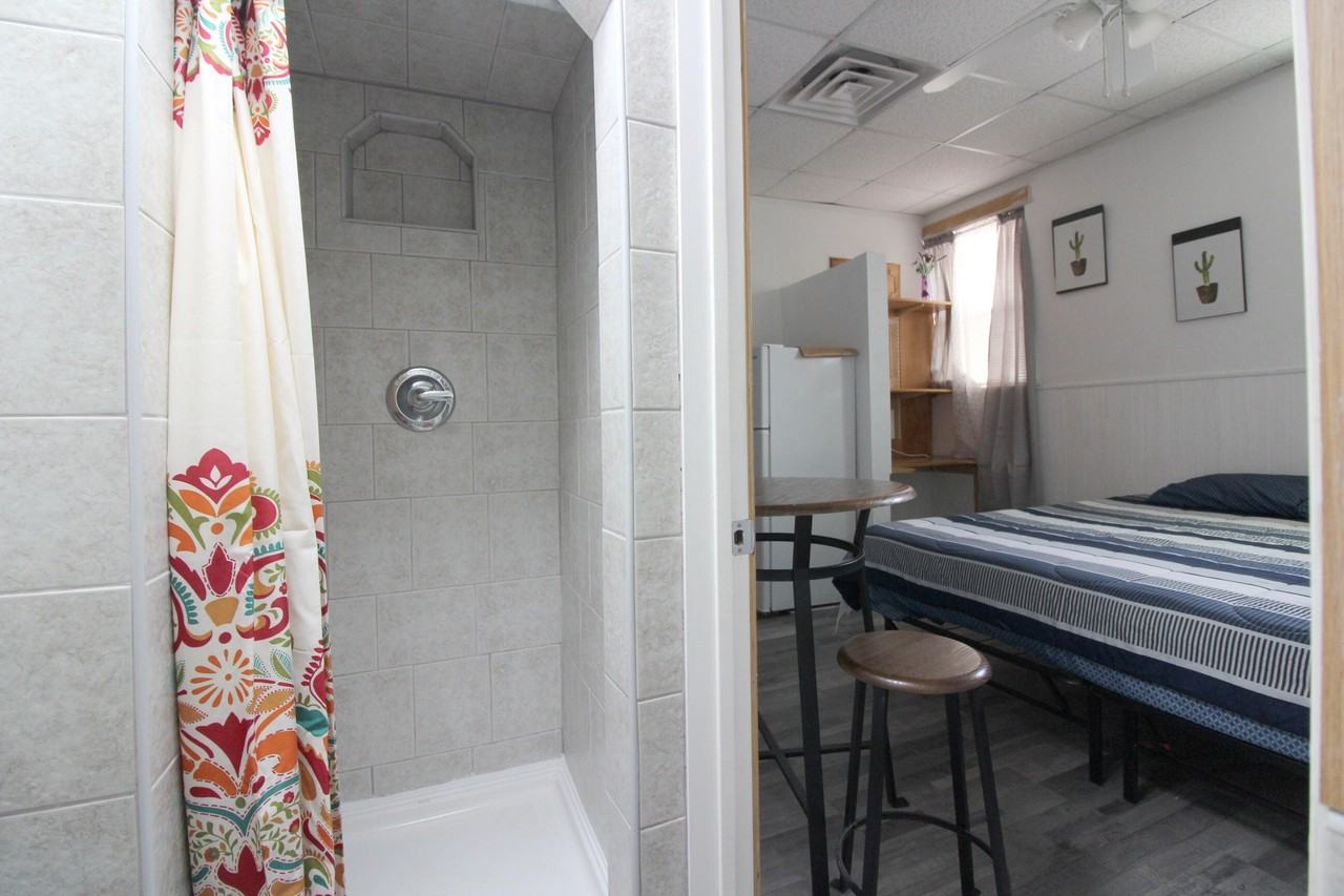 803 Upson Dr #5 - Photo 6 of 7