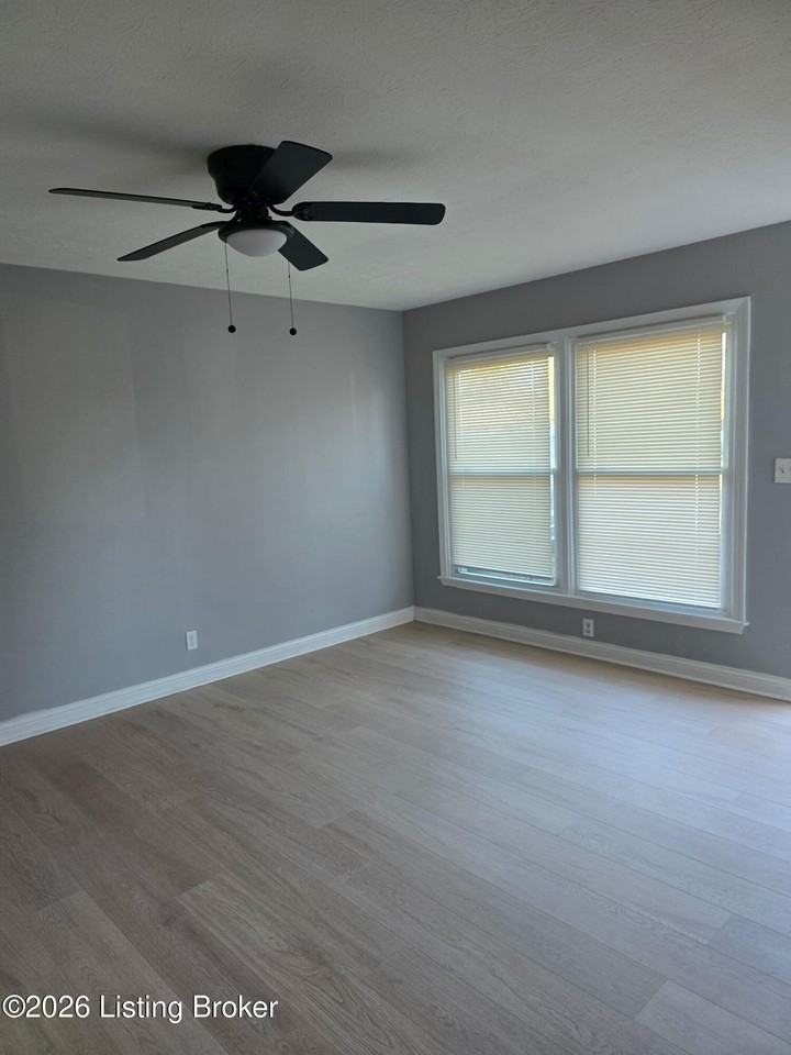 5610 Rustic Way - Photo 5 of 22