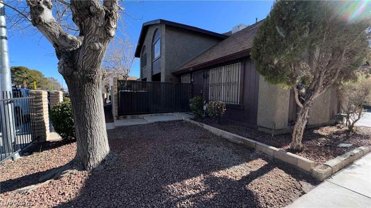 4509 Sirius Ave - Photo 2 of 18