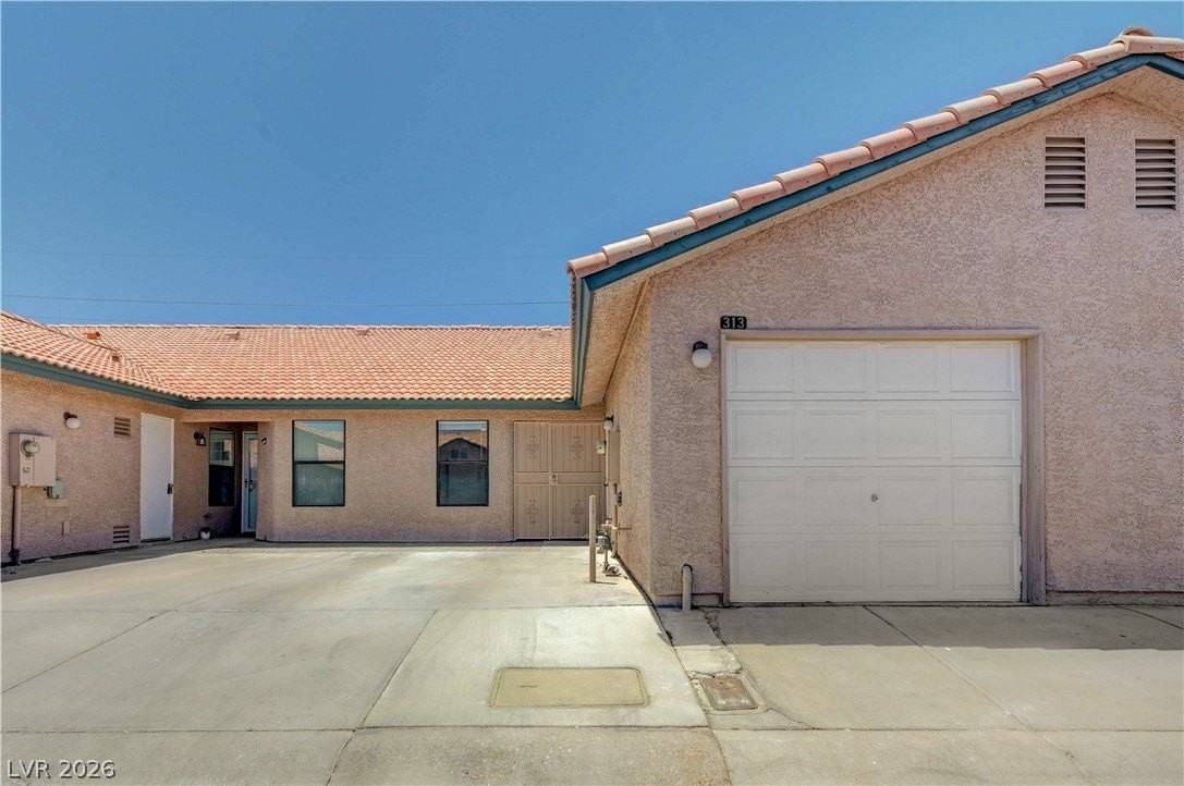 313 Crosswind Way - Photo 2 of 46