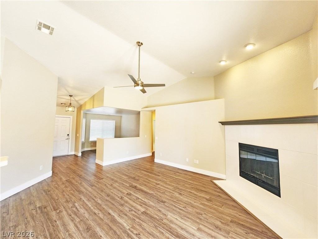 4591 Stoneham St - Photo 5 of 42