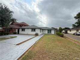 featured image of 403 S 8th St