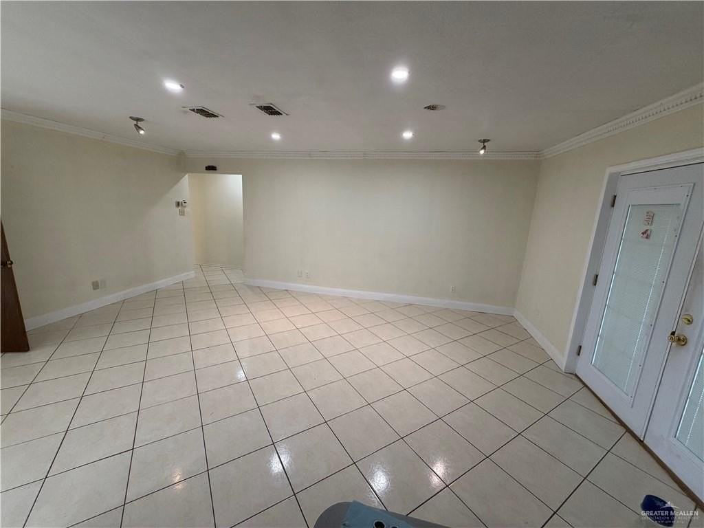 403 S 8th St - Photo 6 of 16