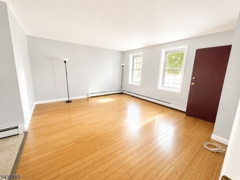 120 Grant Ave - Photo 3 of 11