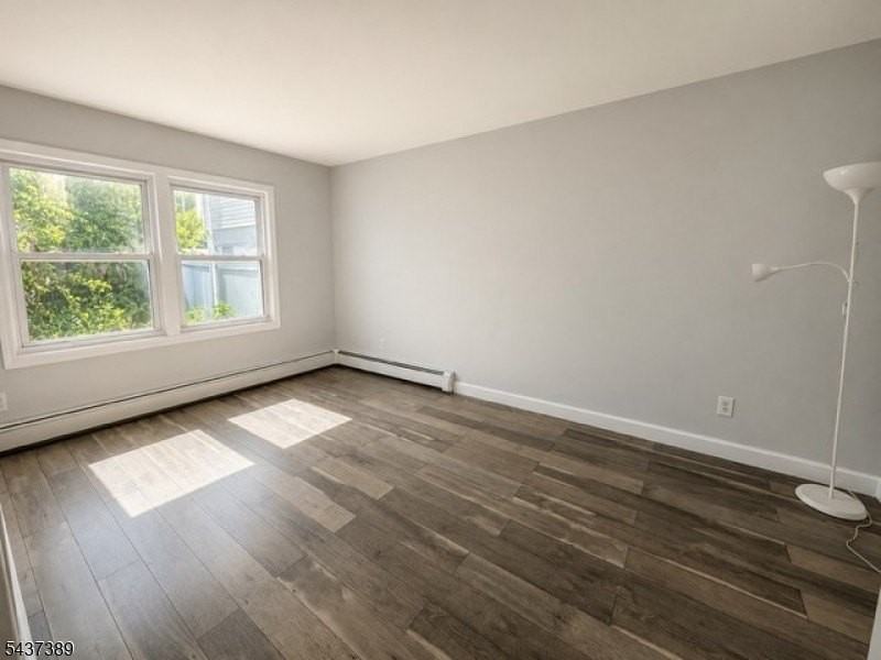 120 Grant Ave - Photo 7 of 11