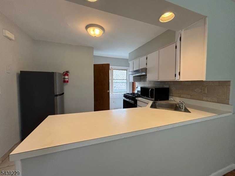 226 Gordon St #2 - Photo 4 of 9