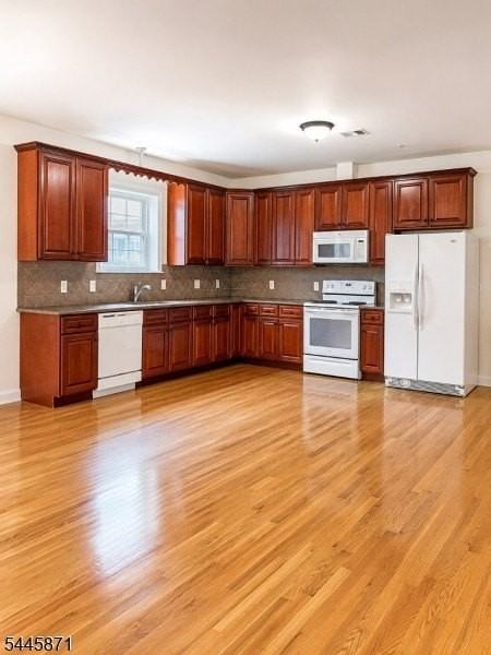196 Franklin Ave #2 - Photo 2 of 5