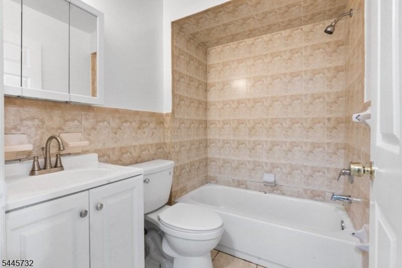 582 S 19th St #1 - Photo 6 of 15