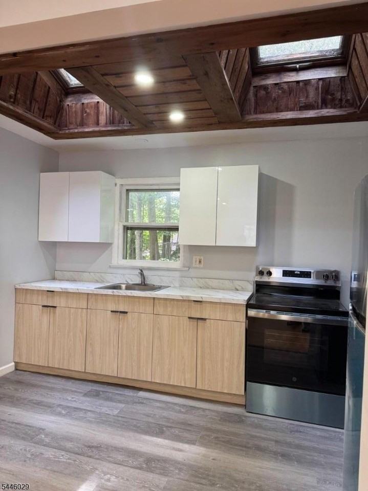 56 Appleseed Rd - Photo 2 of 12