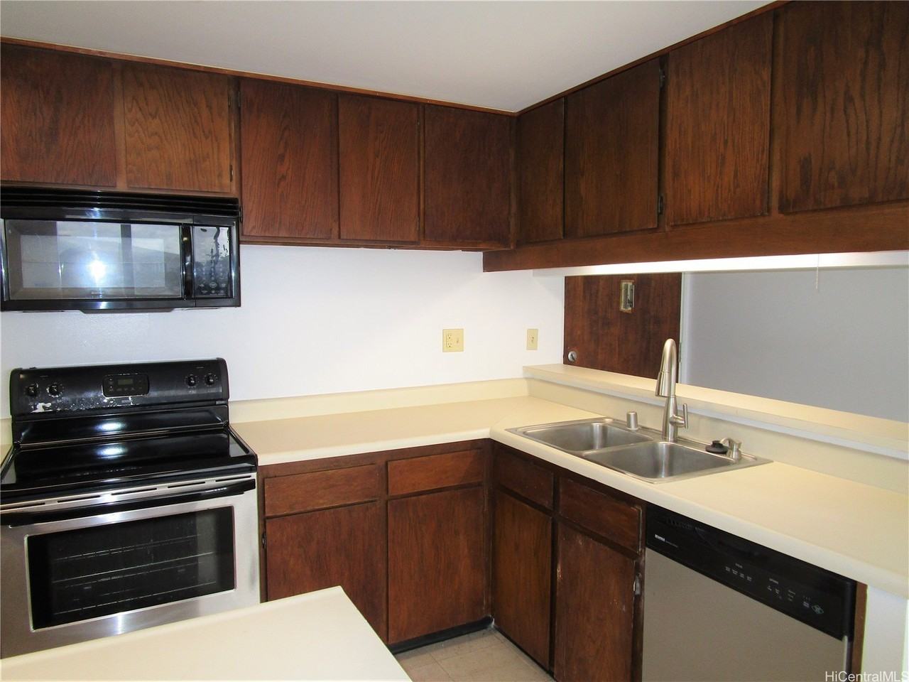 2724 Kahoaloha Ln #2501 - Photo 5 of 16