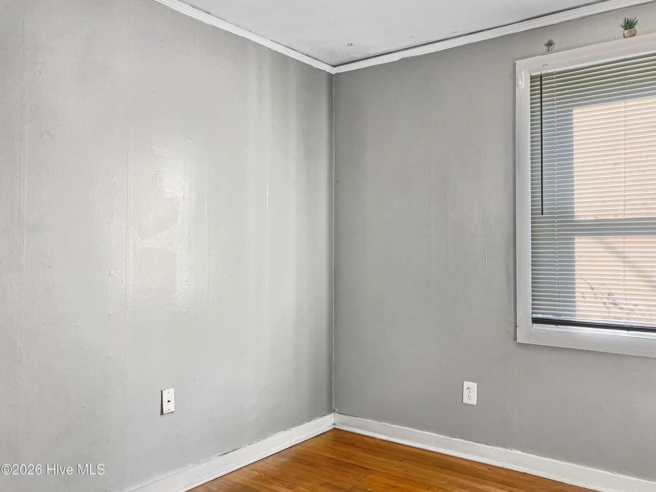 2475 Reese Ave - Photo 5 of 8