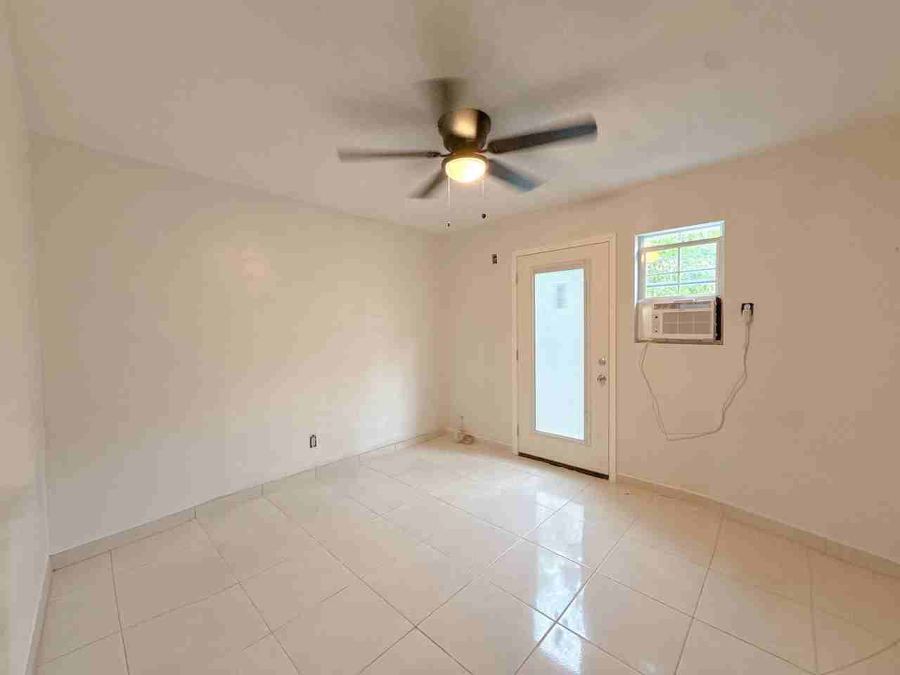106 Florida St - Photo 4 of 11