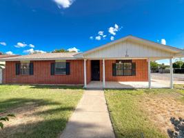 featured image of 201 Gumwood Ln