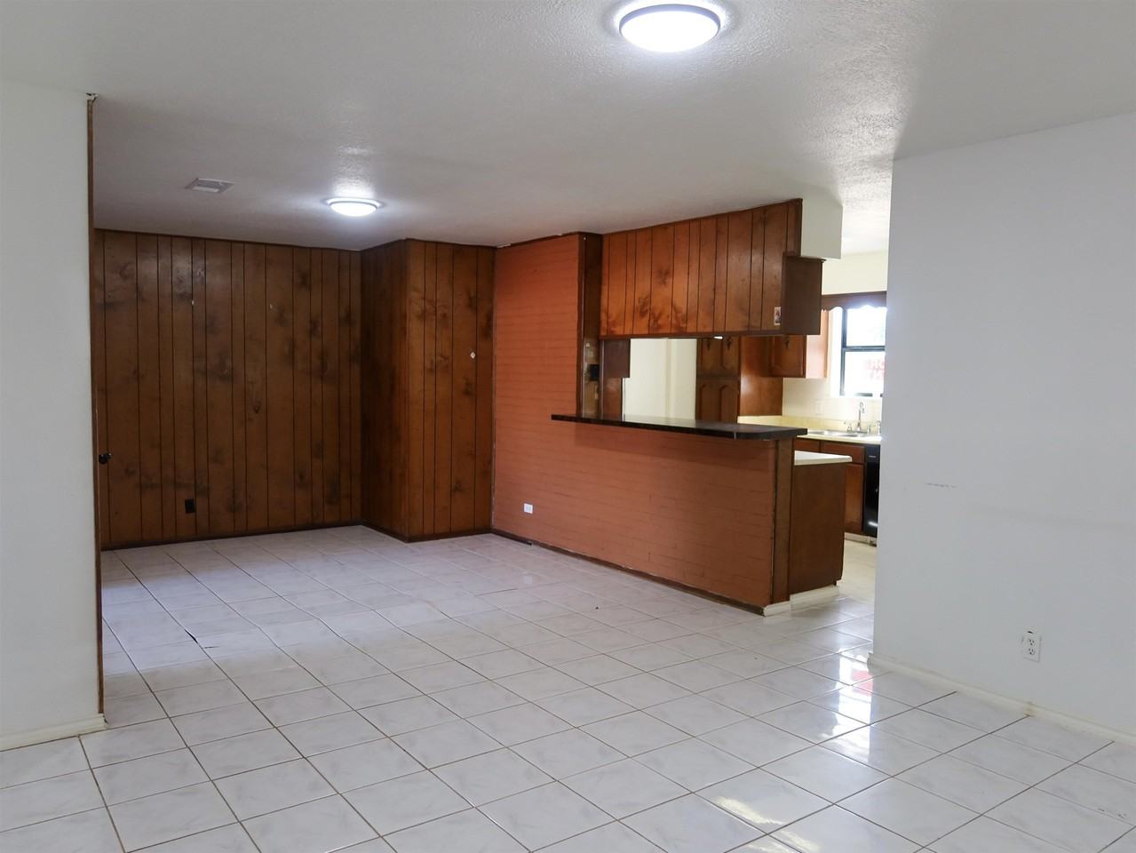 201 Gumwood Ln - Photo 6 of 20
