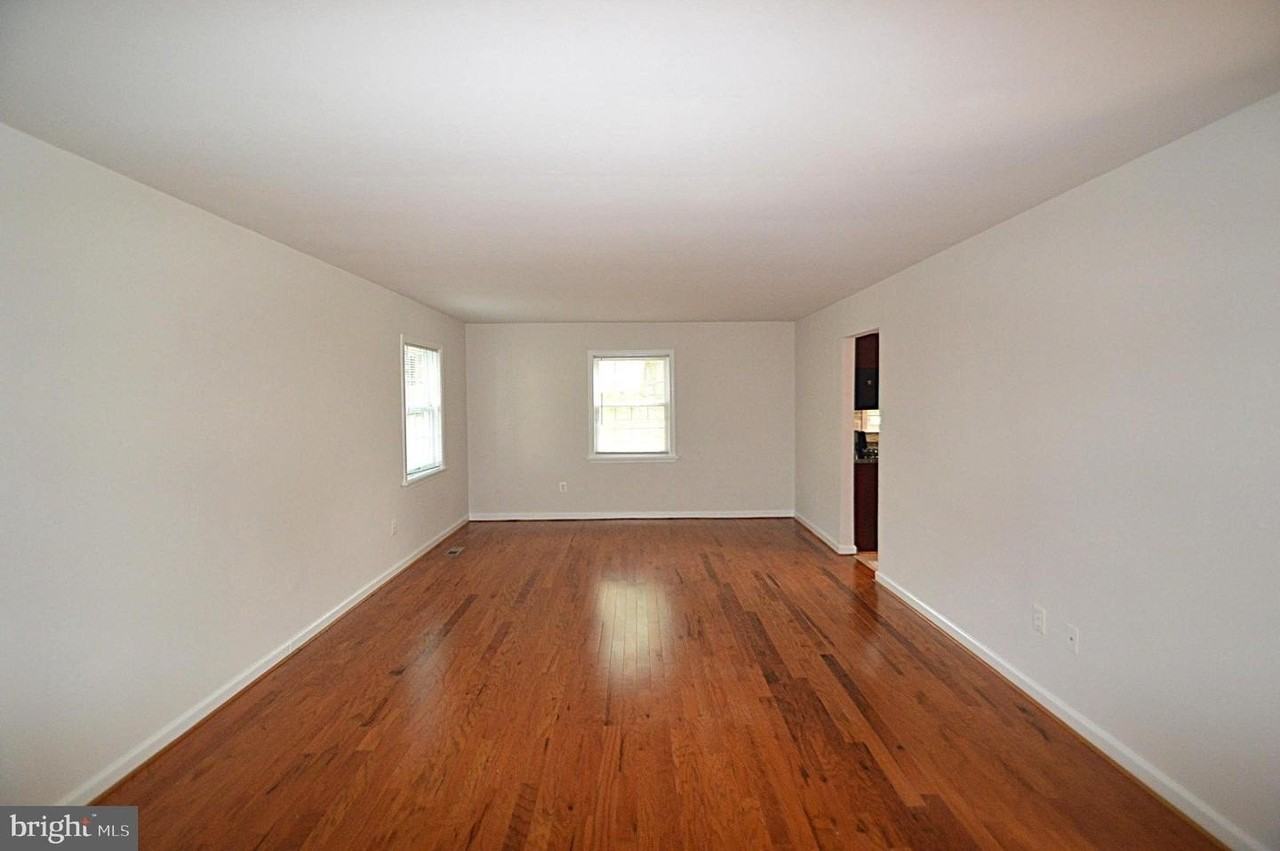 13145 Melville Ln - Photo 4 of 46