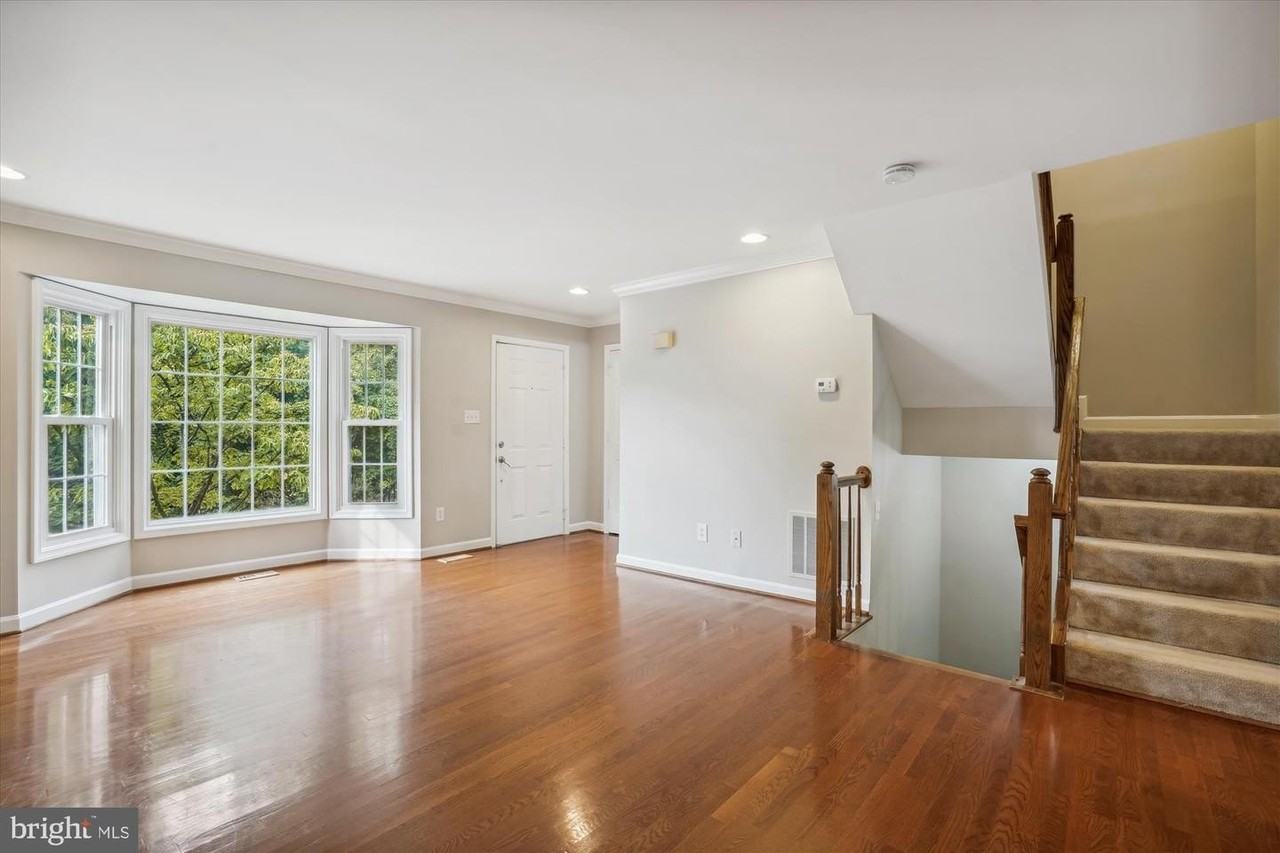 14634 Battery Ridge Ln - Photo 2 of 39