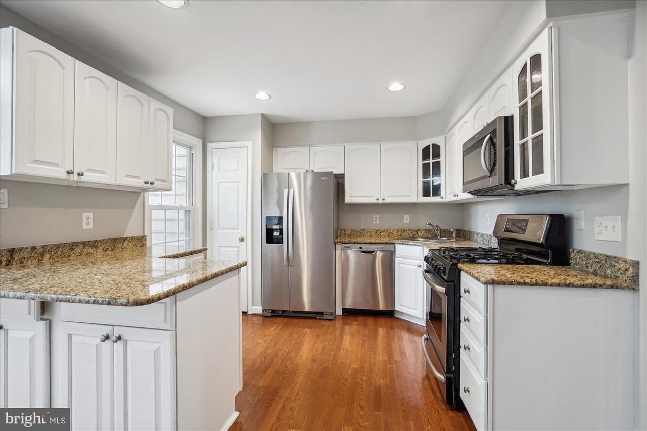 14634 Battery Ridge Ln - Photo 4 of 39