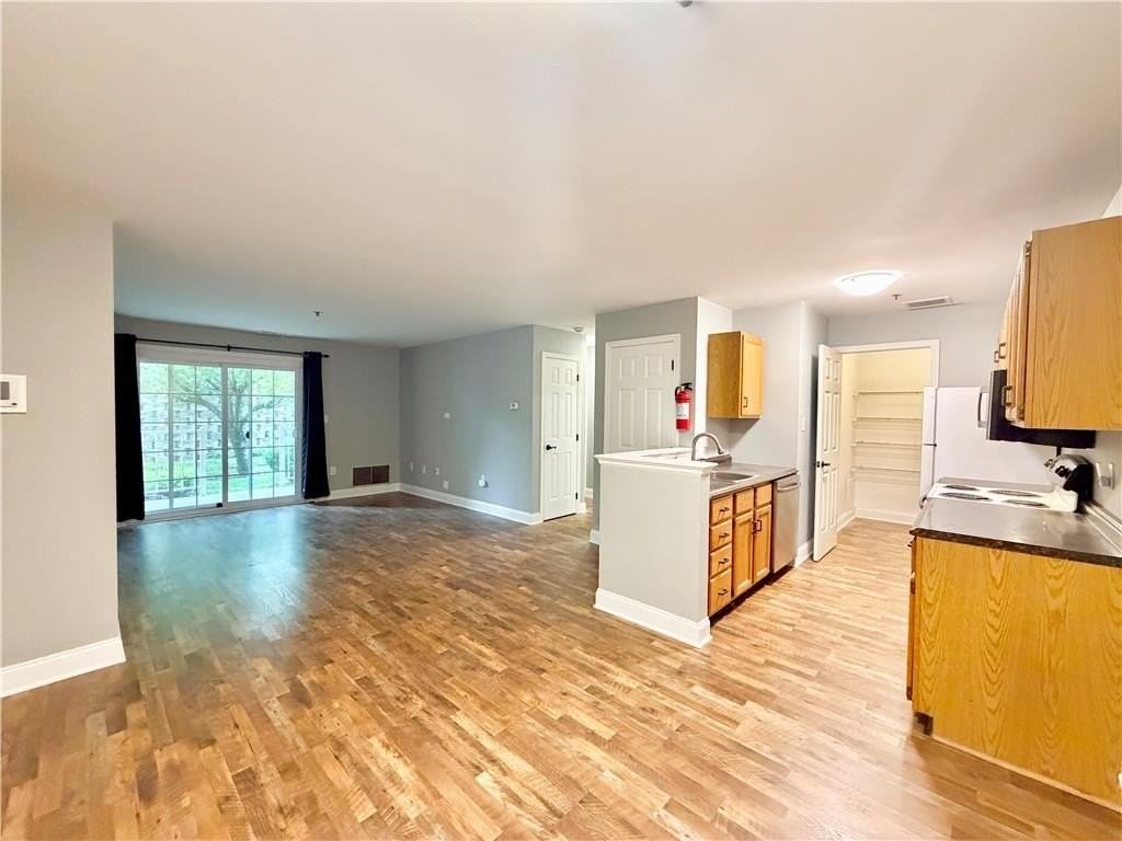 401 Canal Park - Photo 2 of 20