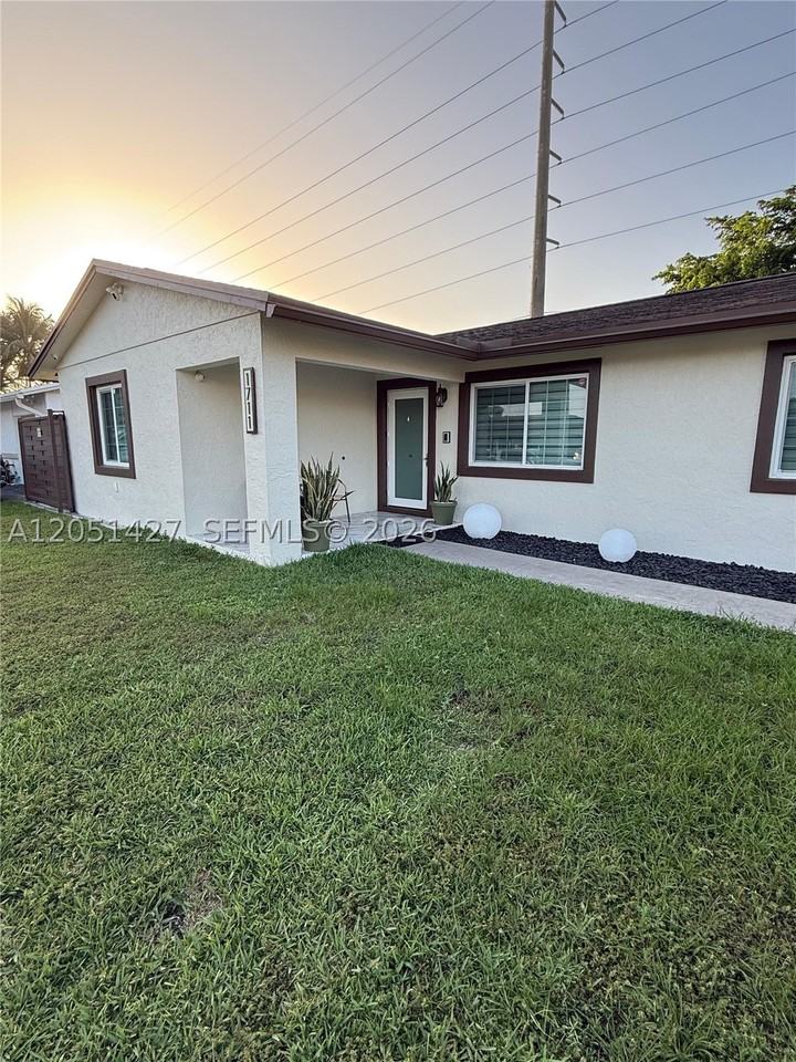 1711 N Anhinga Ln - Photo 3 of 28