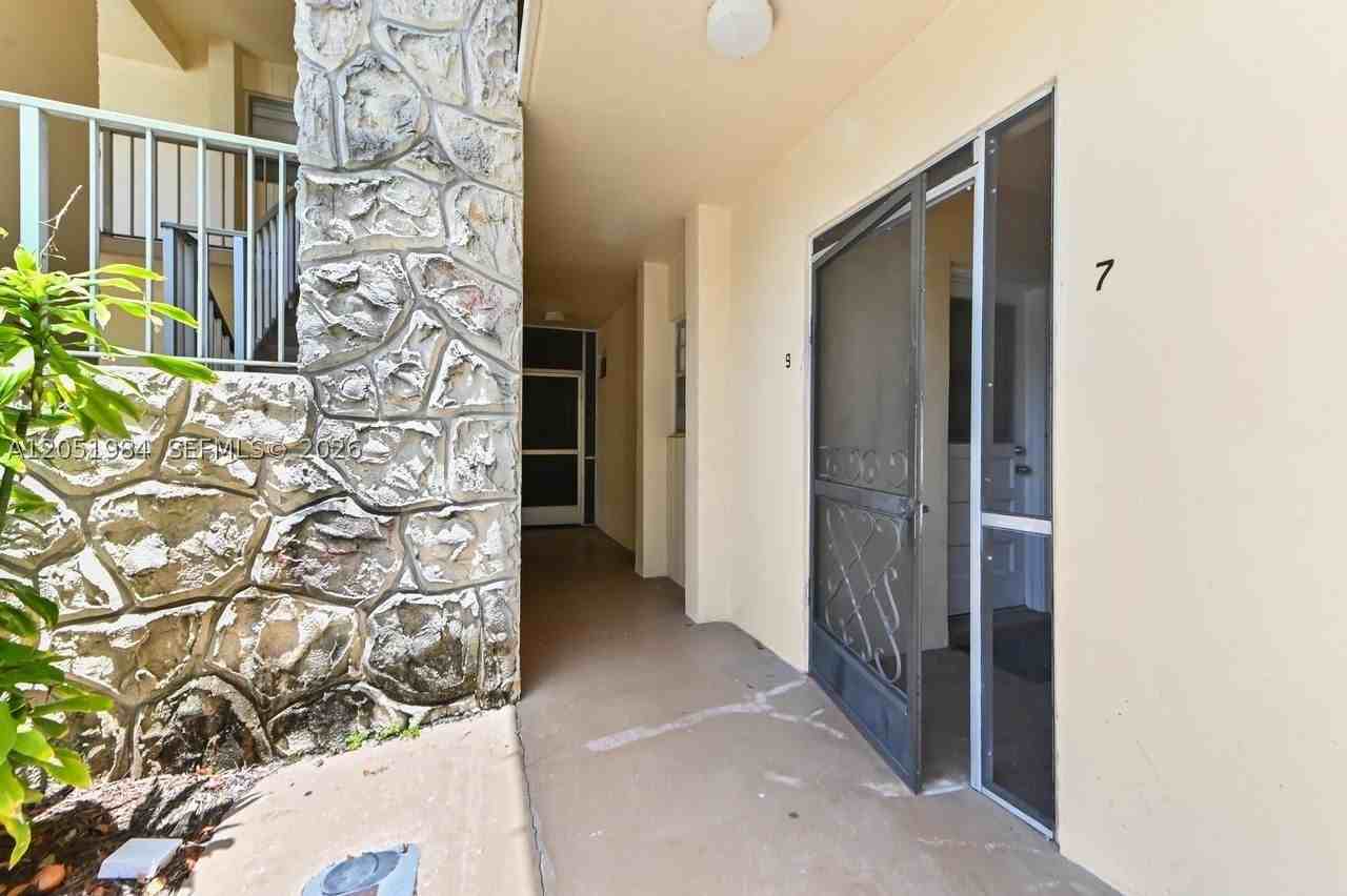 10789 N Military Trl #9 - Photo 2 of 21
