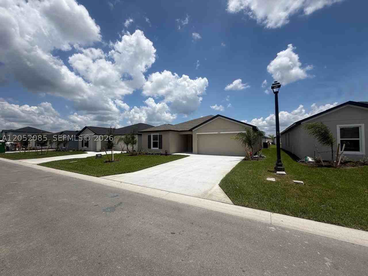 17332 Cantu Ct