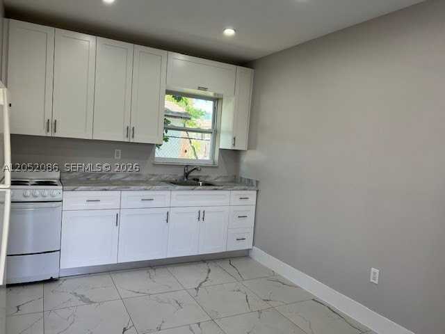 922 Nw 2nd St #4