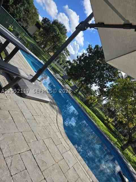 291 Nw 93rd Ave - Photo 3 of 10