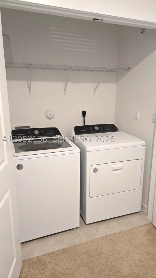 481 Ne 12th St - Photo 4 of 16