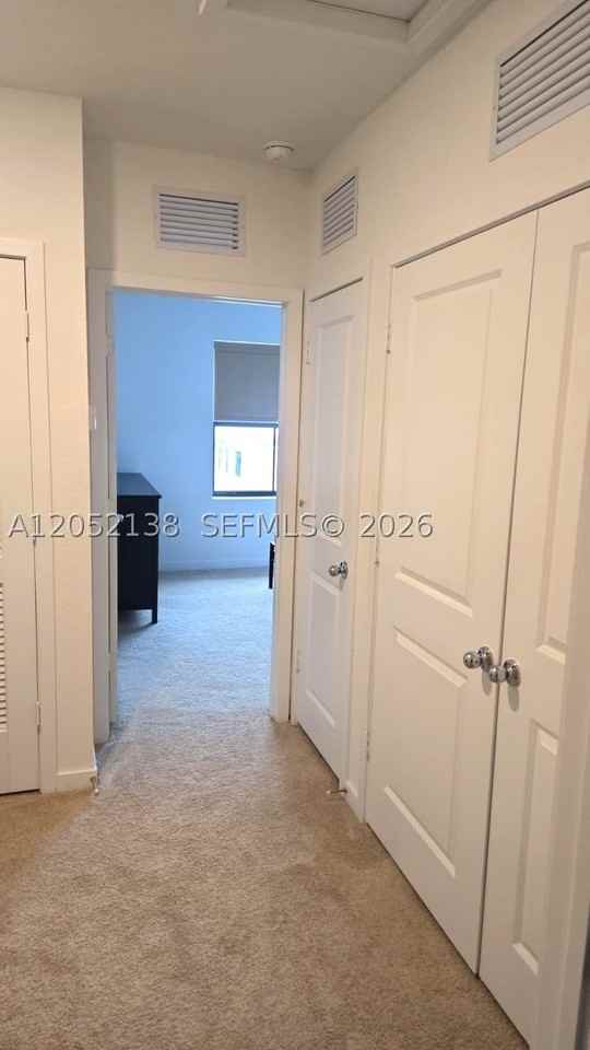 481 Ne 12th St - Photo 5 of 16
