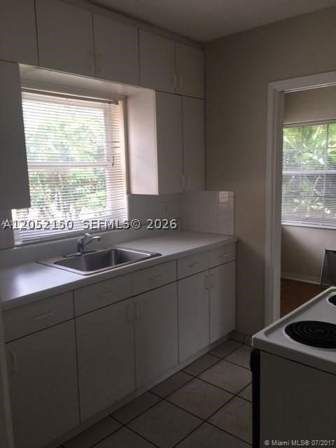 1002 S Douglas Rd #3 - Photo 3 of 6