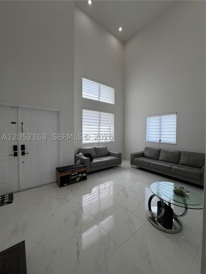 4450 Sw 164th Ave #0 - Photo 3 of 11