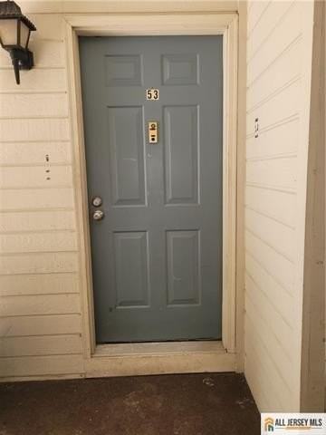 53 Taylor Dr - Photo 2 of 22