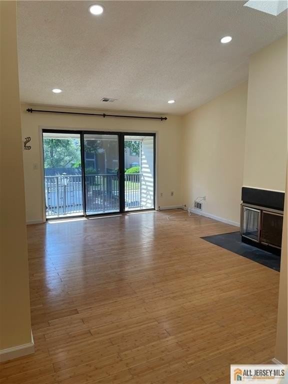 53 Taylor Dr - Photo 4 of 22