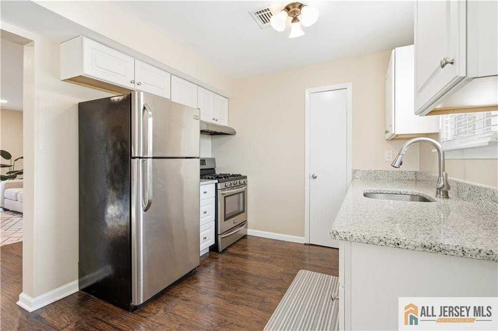 609 N Oaks Blvd - Photo 5 of 19