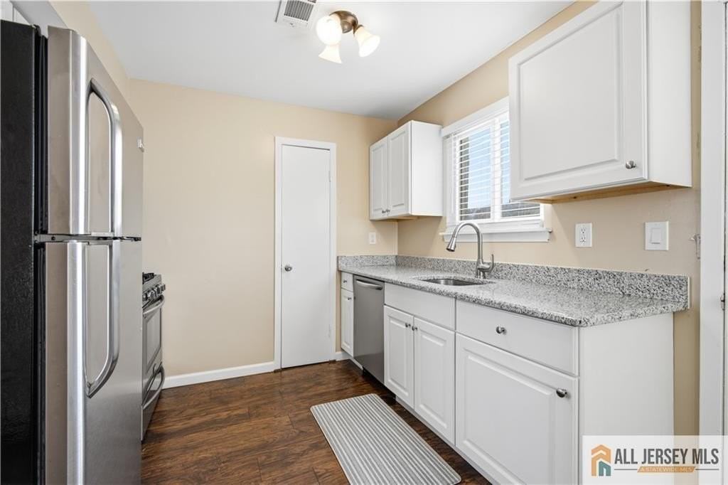 609 N Oaks Blvd - Photo 6 of 19