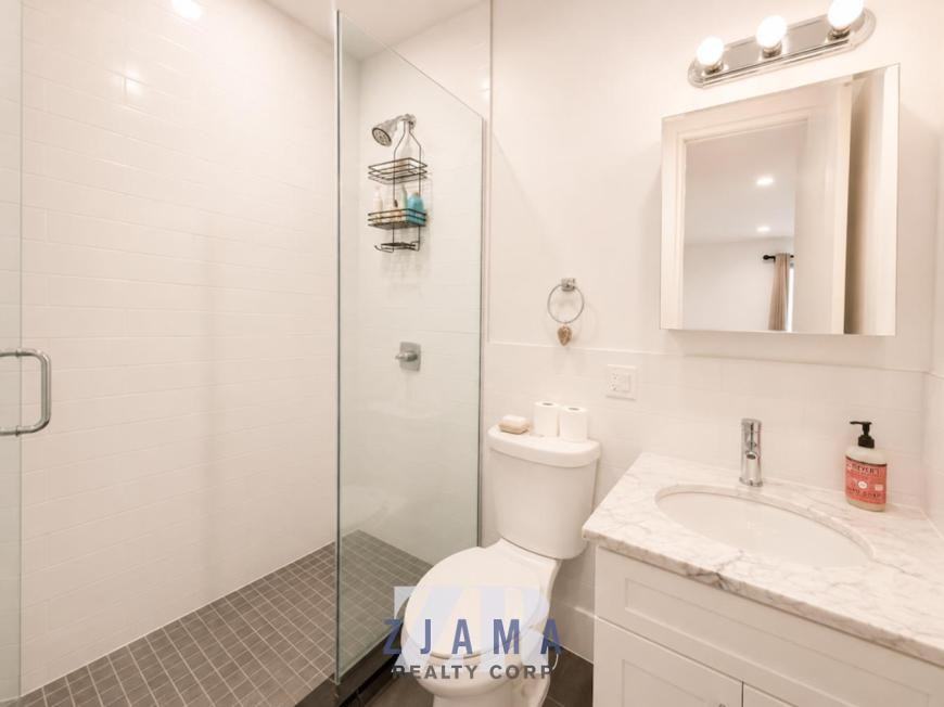 595 Eastern Pkwy - Photo 6 of 9